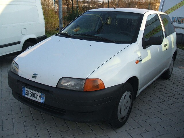  1900,00 FIAT PUNTO VAN 1.9 JTD DEL 1999