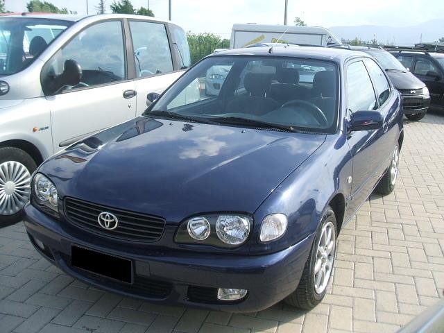  3200,00 TOYOTA COROLLA 1.4 BENZINA DEL 2000 REVISIONATA CON CLIMA ABS AIRBAG