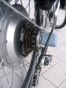 BICICLETTE ELETTRICHE CON PEDALATA ASSISTITA VARI MODELLI E COLORI